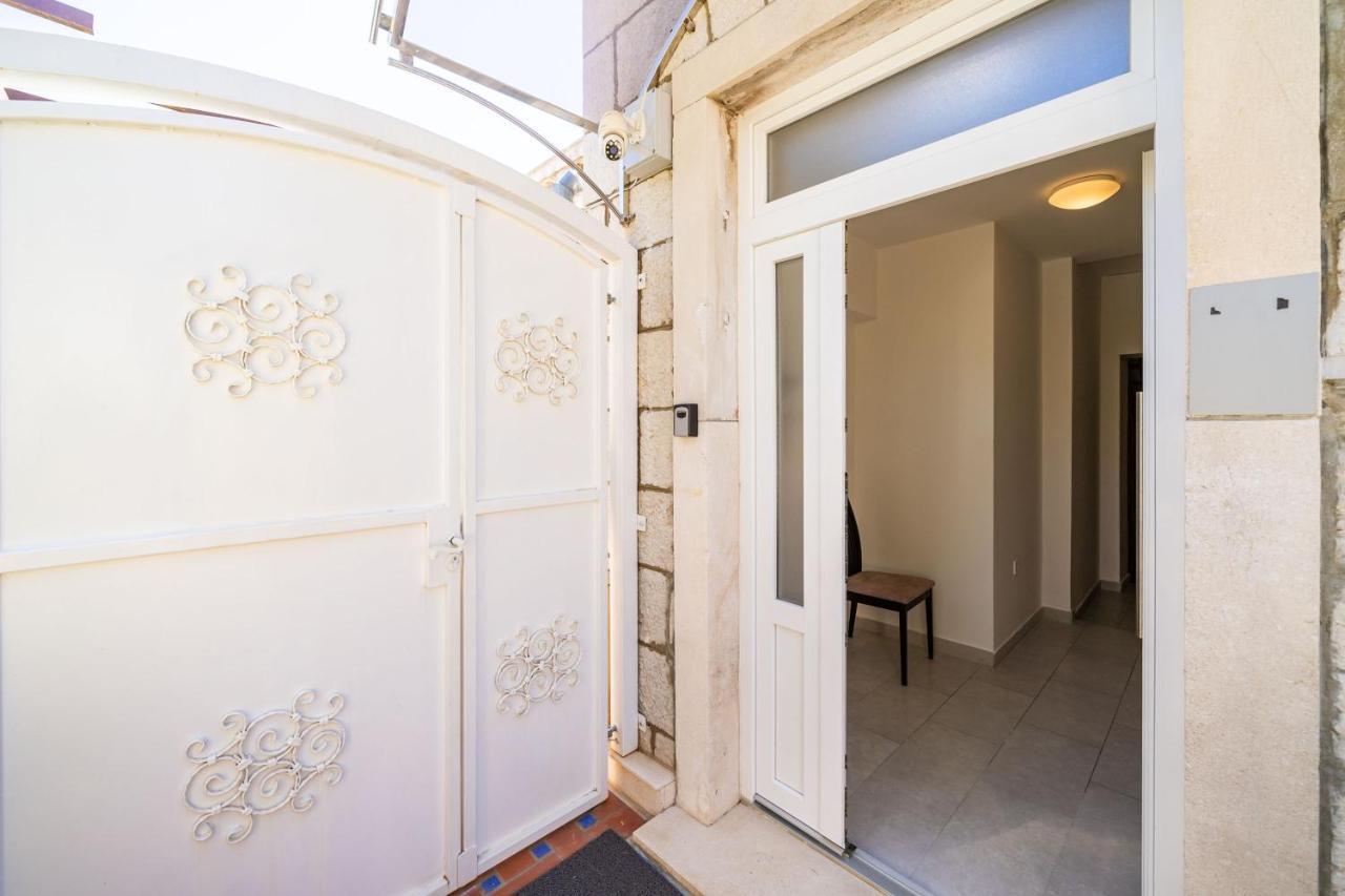 Rooms Nina Dubrovnik Exteriör bild